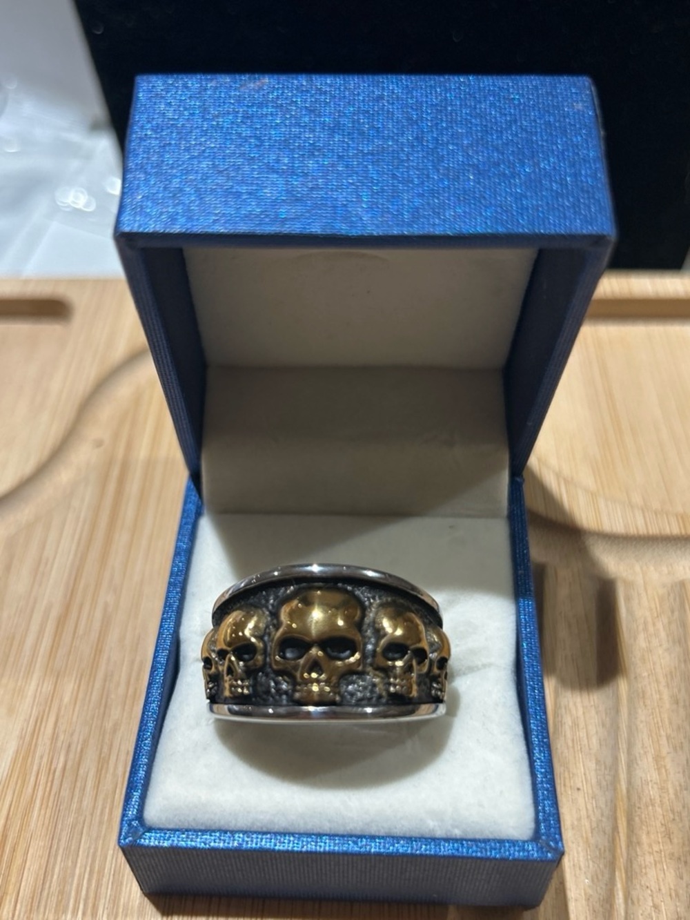 Men's Two-Tone Skull Band Ring — Gold color and Silver colorFinish